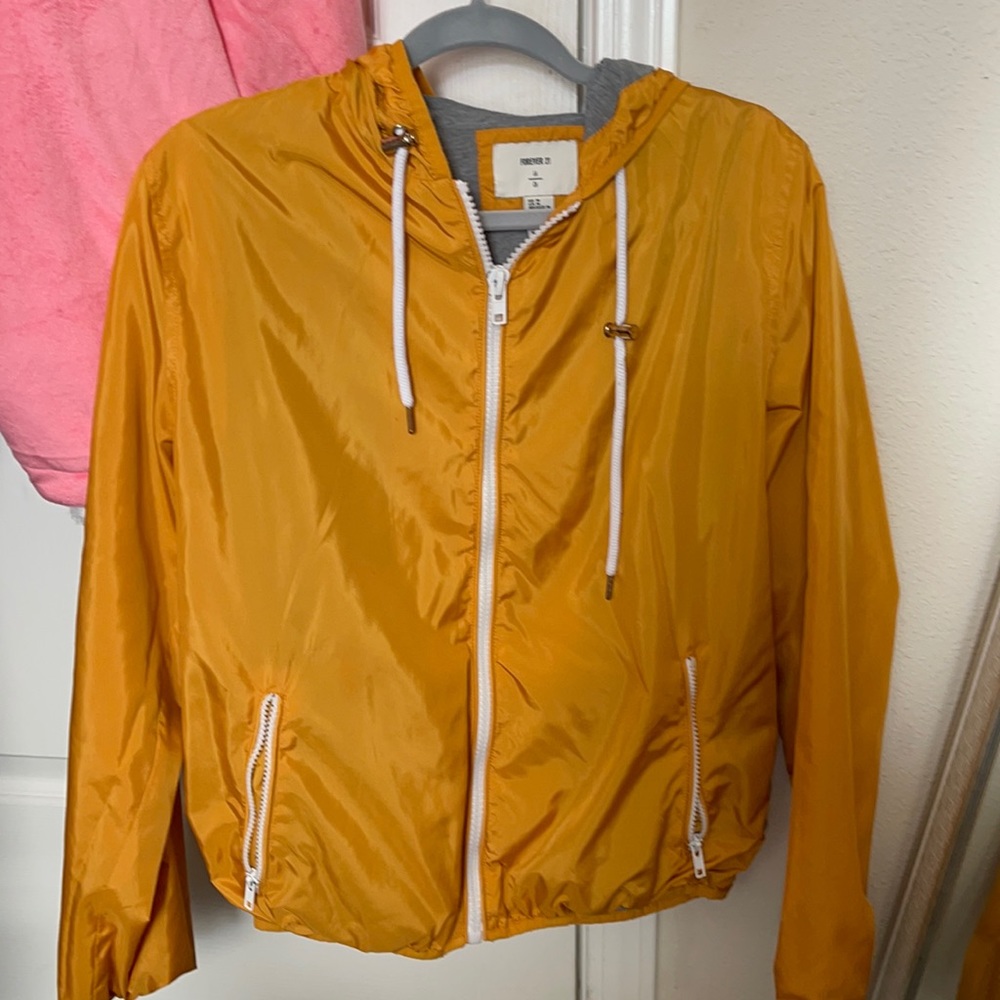 zip up windbreaker